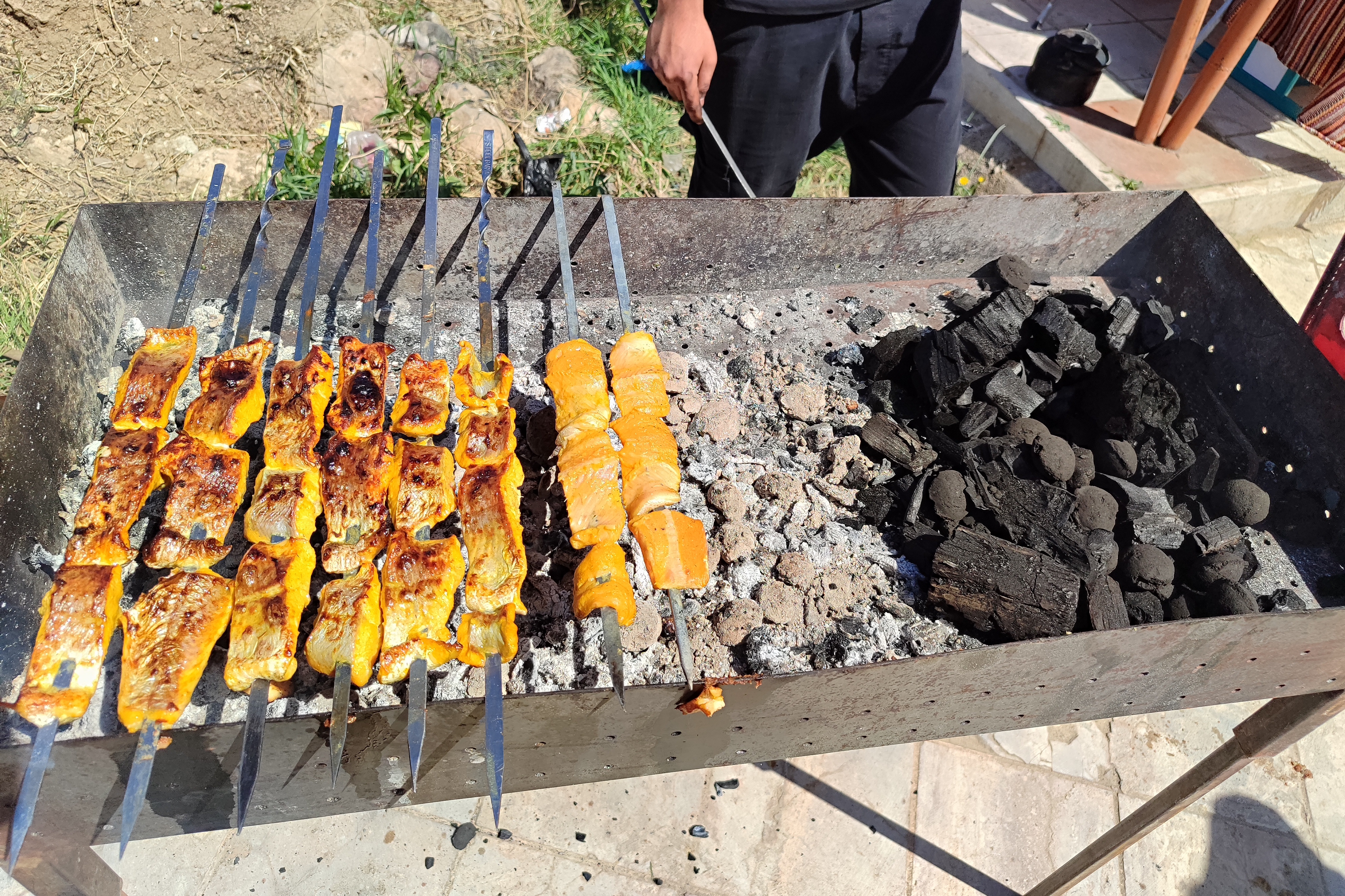 سومین-جشنواره-طبخ-ماهی-در-قلعه-بهستان-ماهنشان