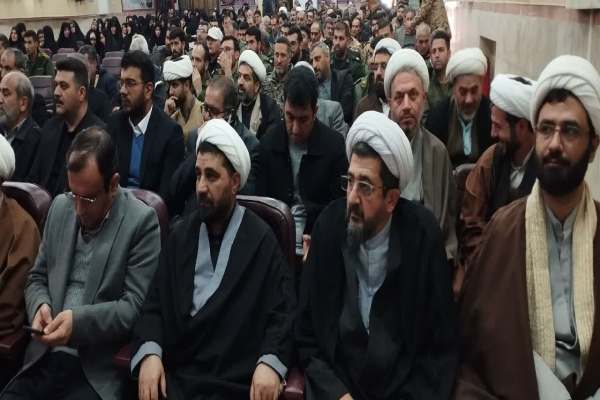 اقامه‌کننده-نماز-مسئولیت-معنوی-داشته-باشد