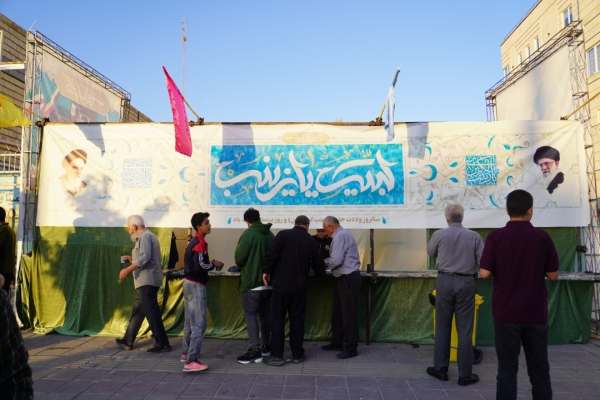 برپایی-ایستگاه-صلواتی-ولادت-حضرت-زینب(س)-در-زنجان