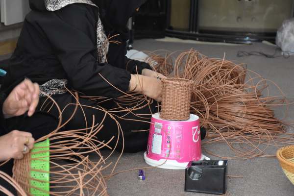 وقتی-دستِ-کمک-به-مانع‌تراشی-بدل-می‌شود