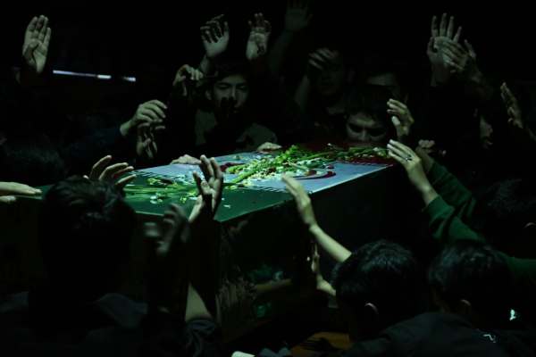 -دانش‌آموزان-زنجانی-میزبان-پیکر-شهید-گمنام