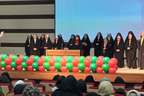 برگزاری-جشن-میلاد-بانوی-باشکوه-در-ابهر