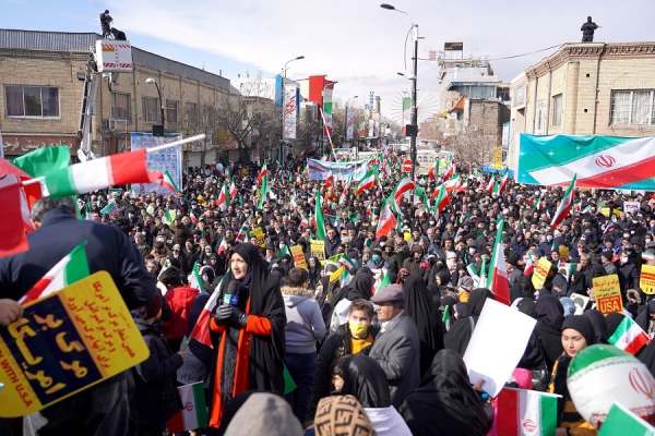 شکوه-تماشایی-مردم-زنجان-در-راهپمیایی-22-بهمن+-تصاویر