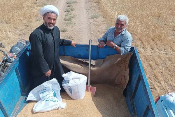 کشاورزانی-که-طعم-شیرین-زندگی-می‌چشند