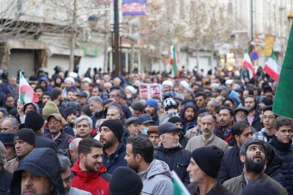 پاسخ-دندان-شکن-زنجانی‌ها-به-اغتشاشگران-با-اجتماع-عظیم-