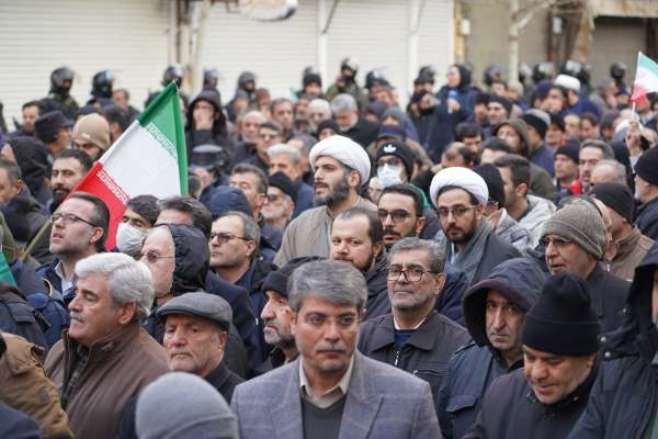 تا-پای-جان-با-رهبریم