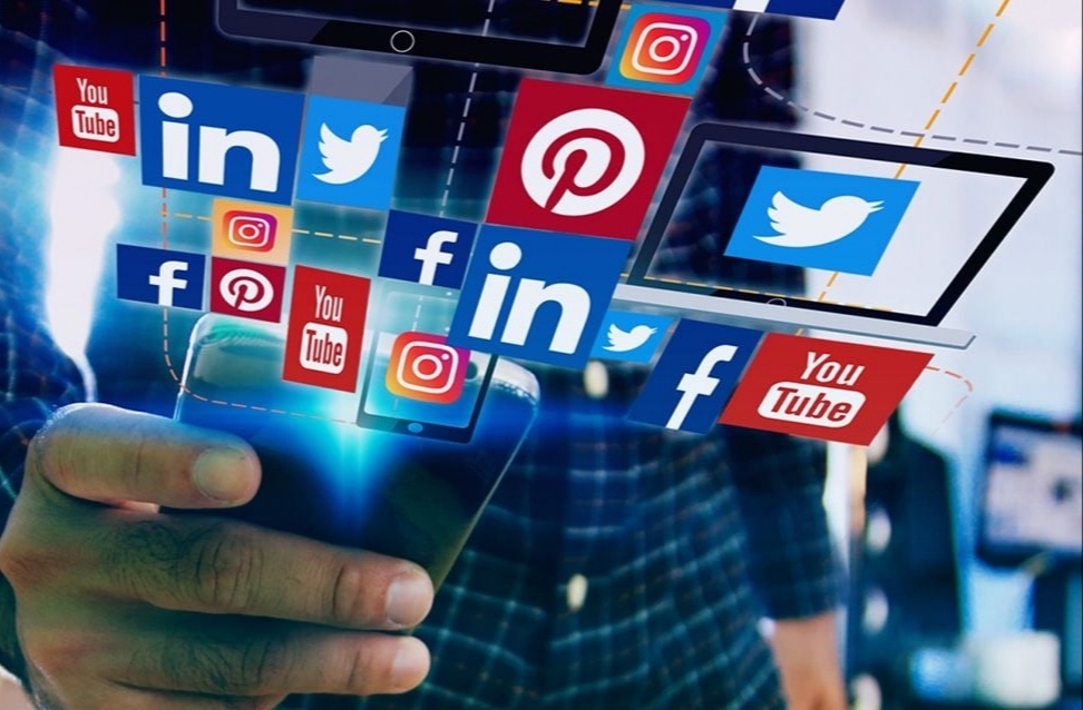 نمایش‌های-فضای-مجازی-اغلب-غیر-واقعی-است