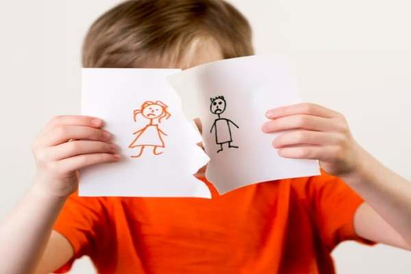 تاثیر-شکاف-عاطفی-طلاق-در-روح-کودکان