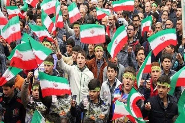 ایران-با-ایمان-و-امید-ایستاده-است
