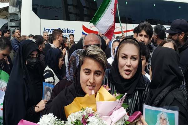 استقبال-باشکوه-زنجانی‌ها-از-بانوان-ملی‌پوش-‌