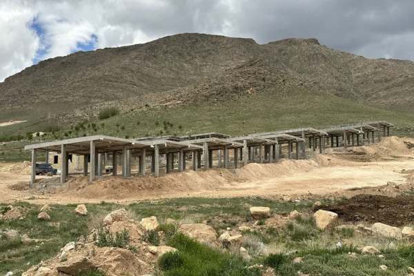 ساخت-۲۰-واحد-مسکن-ویلایی-در-روستای-ازناب