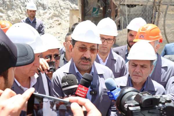 معدن-انگوران-باید-مورد-اکتشاف-بیشتری-قرار-گیرد
