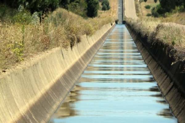 پوشش-کانالهای-آبیاری-زنجان-با-بتن-پارچهای-