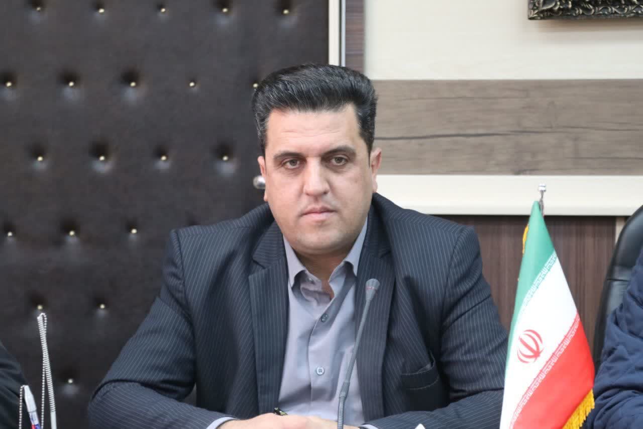 یی