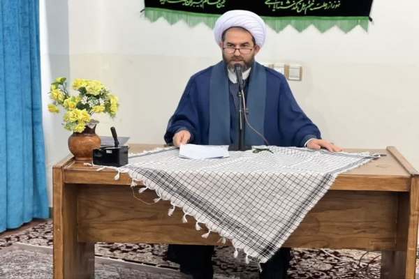آرمانهای-امام-(ره)-راهنمای-نسل-جوان