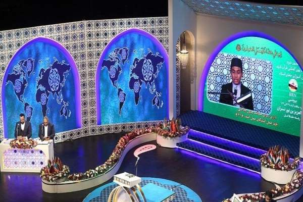خیز-بانوان-در-بزرگ‌ترین-رقابت-قرآنی-کشور