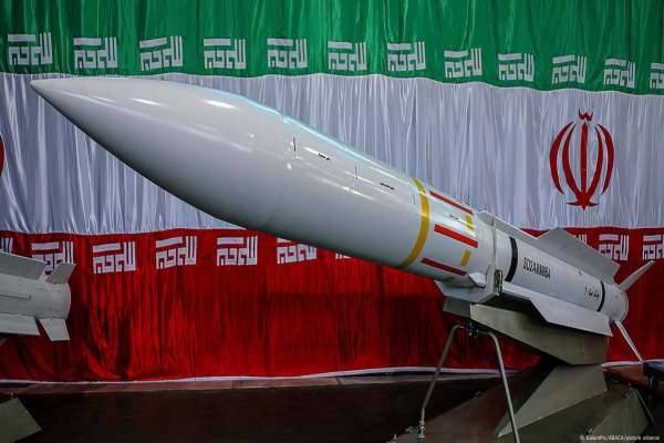 ایران-آماده-نبرد-با-دشمن-