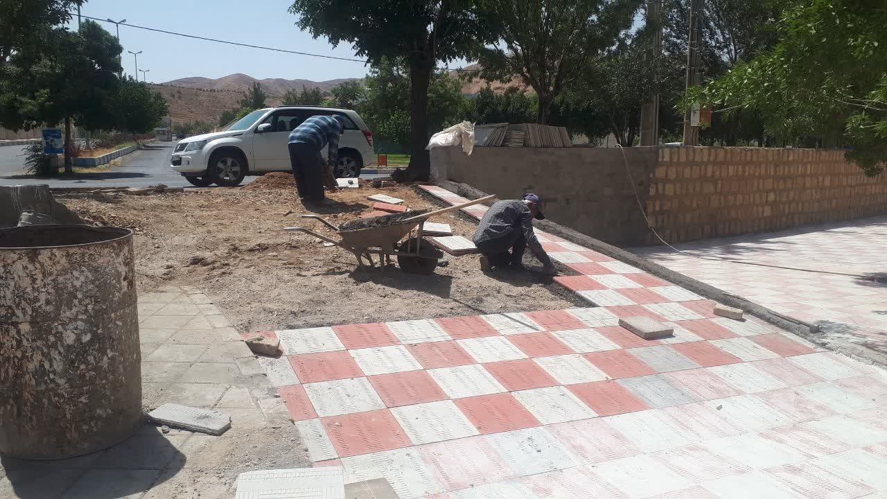 ساماندهی-پارک-ملت-ماهنشان-در-حال-انجام-است