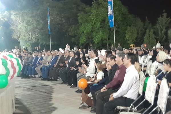 استقبال-۳۰-هزار-زنجانی-از-شادواره-فرهنگی