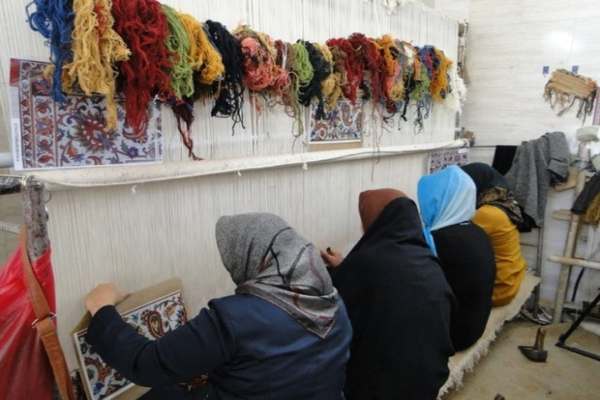 سیر-نزولی-فعالیت-کارگاه‌های-فرشبافی-زنجان-