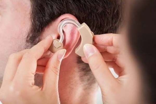 تحویل-۲۵-سمعک-به-مددجویان-ابهری