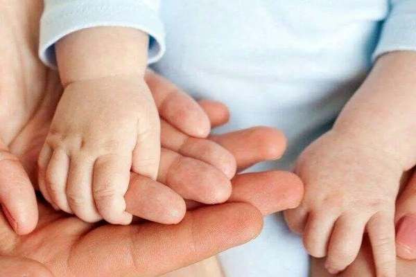 فرزندآوری-به-زندگی-معنا-و-امید-می‌بخشد