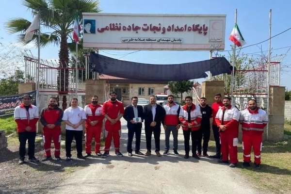 حضور-فرشاد-فرجی-در-پایگاه-هلال-احمر-قائم‌شهر