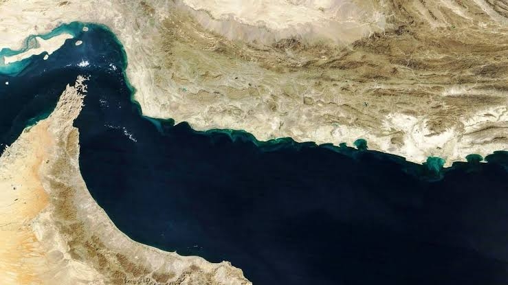 -تنگه-هرمز؛-نماد-اقتدار