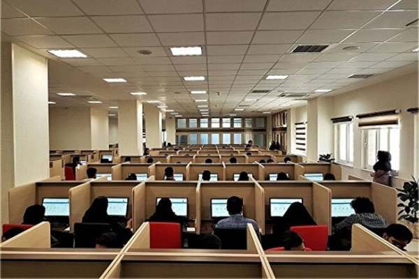 دانشگاهیان-در-برابر-دشمن-منفعل-نباشند