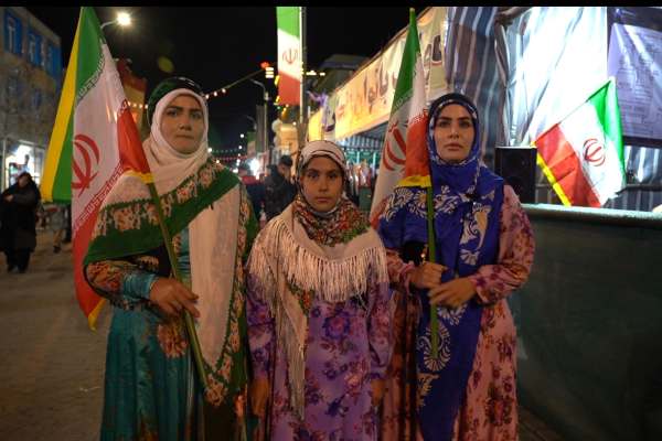 بانوان-عشایر-زنجان-در-مسیر-خط-رهبر