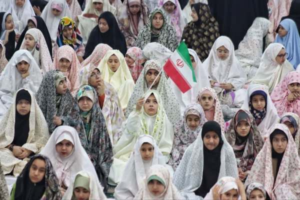 دختران-بنیان‌گذاران-نسل-فردا-هستند