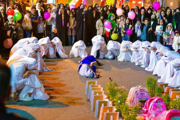 هیدج-دختران-شهید-میناب-را-الگو-کرد