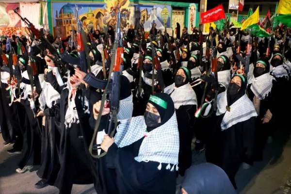 خط-و-نشان-بانوان-تفنگدار-ابهری-برای-ترامپ