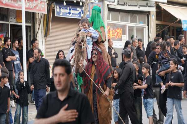 کاروان-نمادین-اسرای-کربلا-در-خدابنده