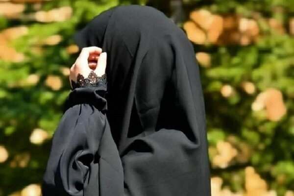 پوشش-مناسب-لنگرگاه-نوجوان-در-طوفان‌های-اجتماعی-است