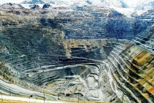 معدن-انگوران-حماسه‌‌-ایستادگی-در-اعماق-تاریک-زمین