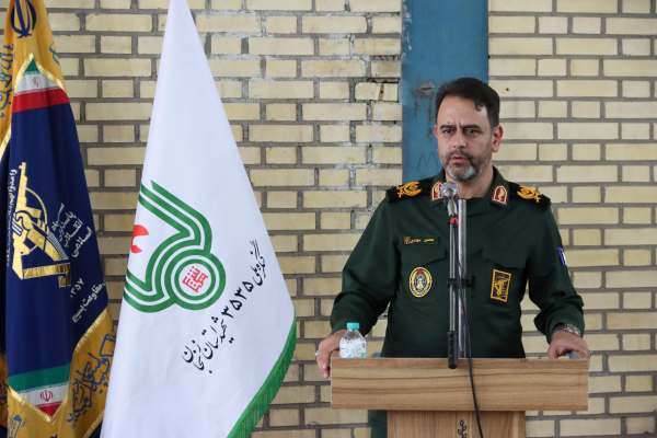 -تهیه-و-توزیع-۴۰۰۰-بسته-لوازم‌التحریر-توسط-سپاه-استان-زنجان