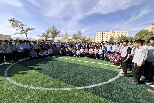 همدلی-خیران،-ورزش-دانش‌آموزی-ابهر-را-متحول-می‌کند